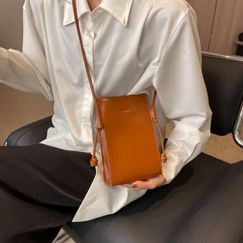 Новая модная женская сумка через плечо Сумка для мобильного телефона Нишевый Дизайн Простая Маленькая Легкая Корейская сумка-Мессенджер Маленькая Квадратная сумка