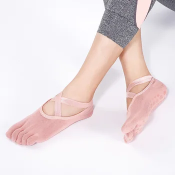 Новые профессиональные нескользящие теплые носки для йоги для женщин, ремни для пилатеса, силиконовые чулки с перекрестной точкой для спортивных танцев